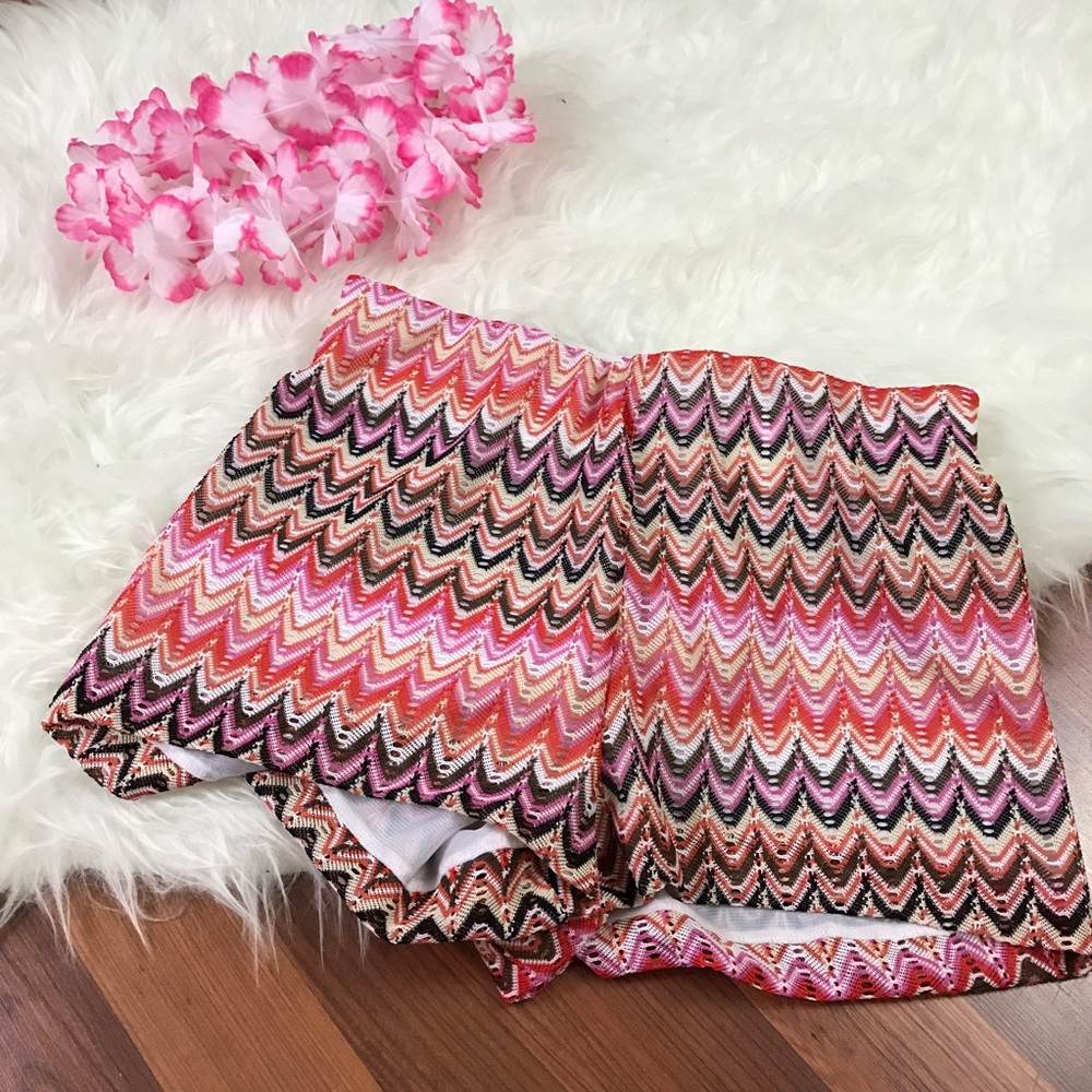 Show Me Your Mumu Chevron Shorts Size Medium